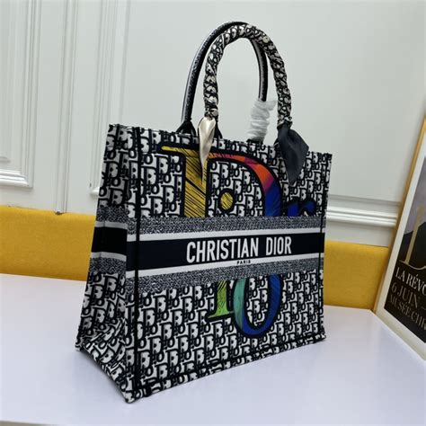 christian dior replica handbags.